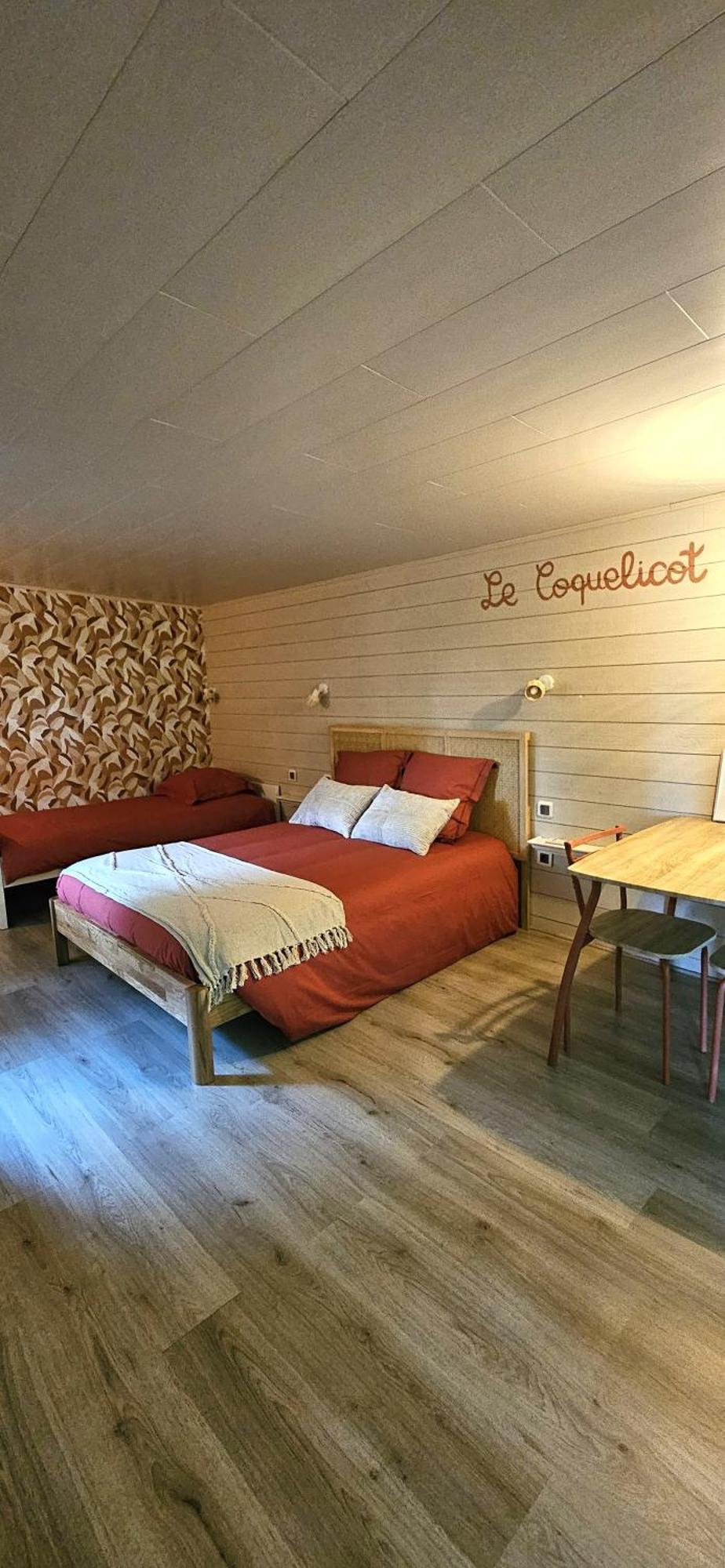 Le Clos Du Clocher Gueudecourt Exterior photo